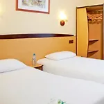 Campanile Hotel 2*