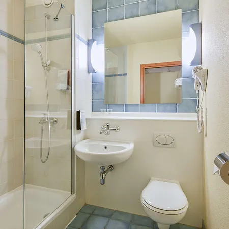 Hotel Campanile 2*