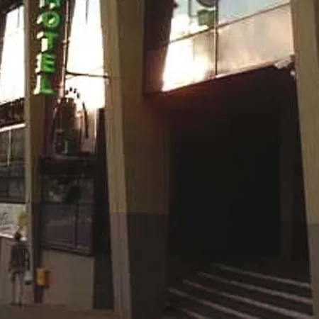 Campanile Hotel 2*