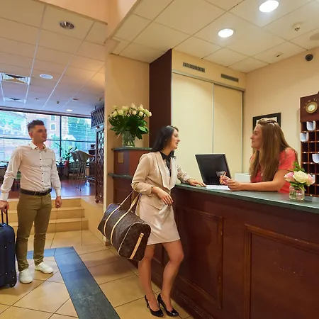 Hotel Campanile