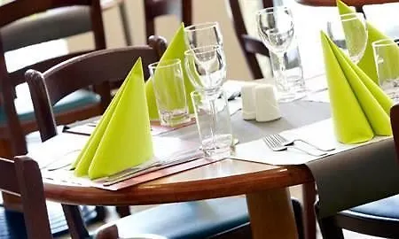 Hotel Campanile 2*