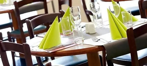 Szálloda Campanile 2*